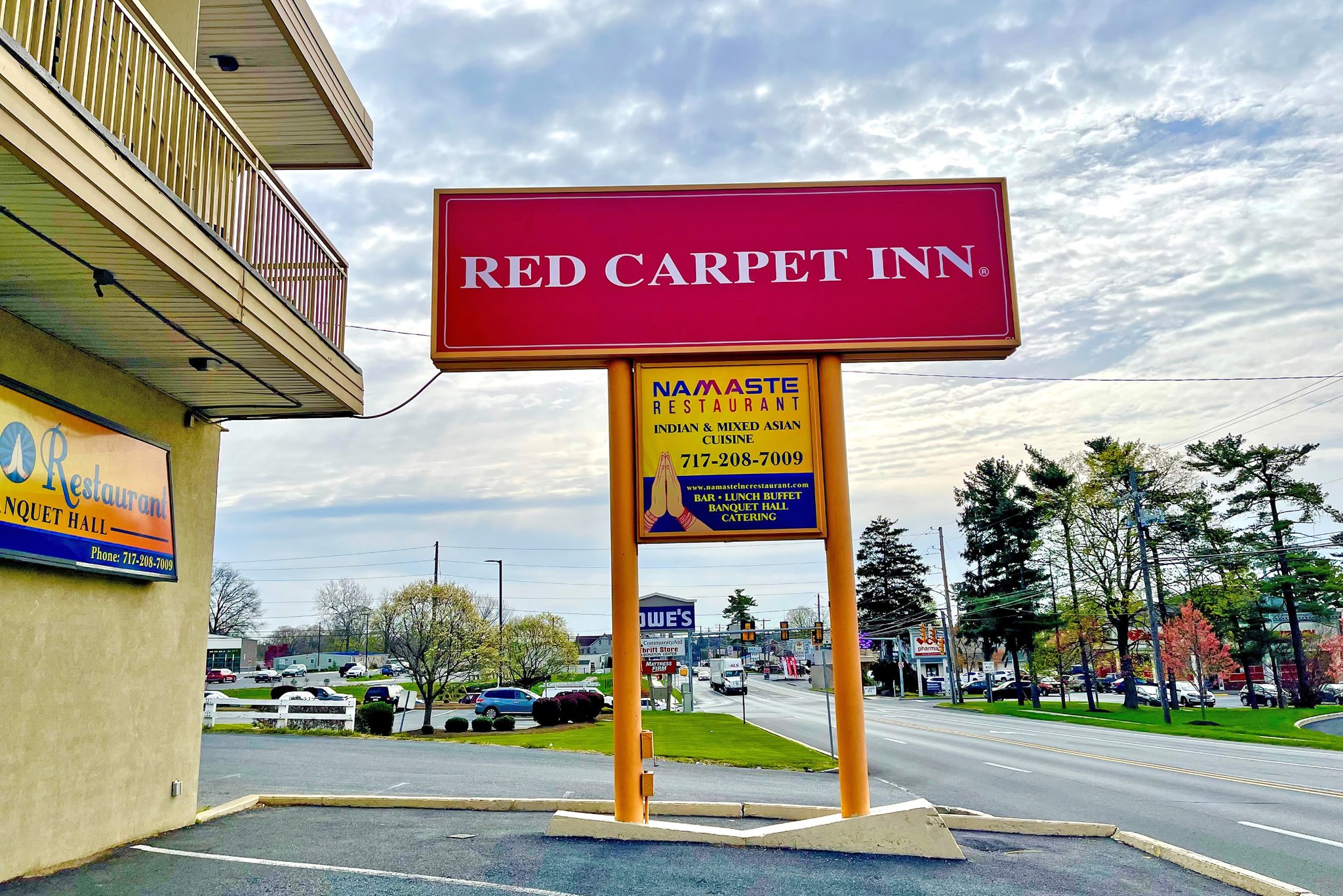 Red Carpet Inn Amish Country 11/15