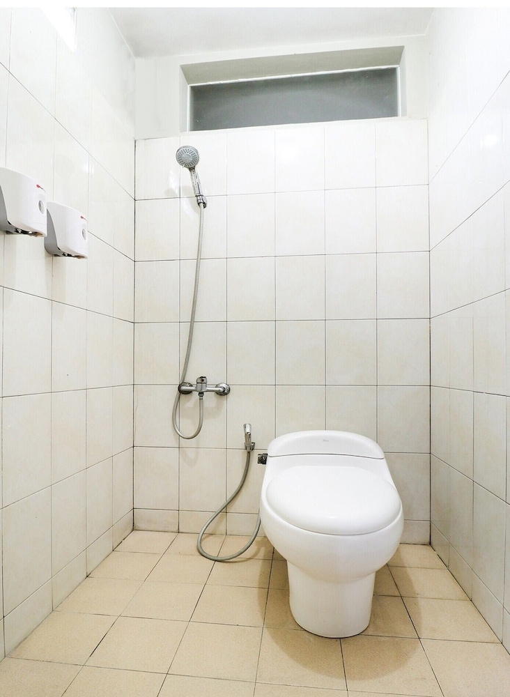 OYO 90026 Guest House Teras Waruga Syariah 22/22