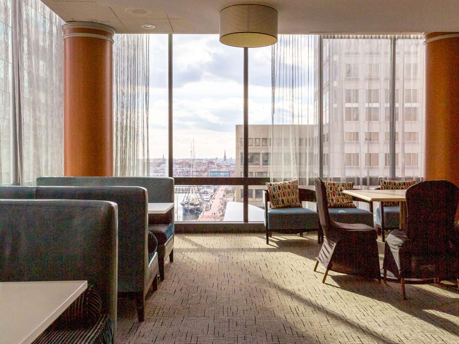 Comfort Inn & Suites Baltimore Inner Harbor 19/39