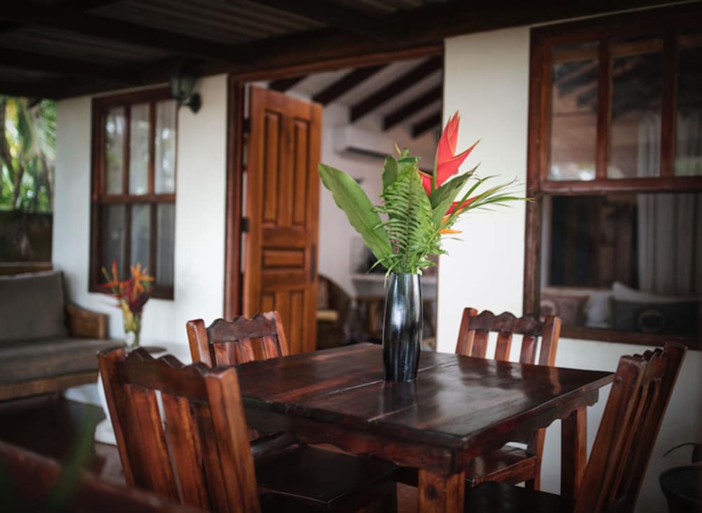 Encantada Ocean Cottages 28/50