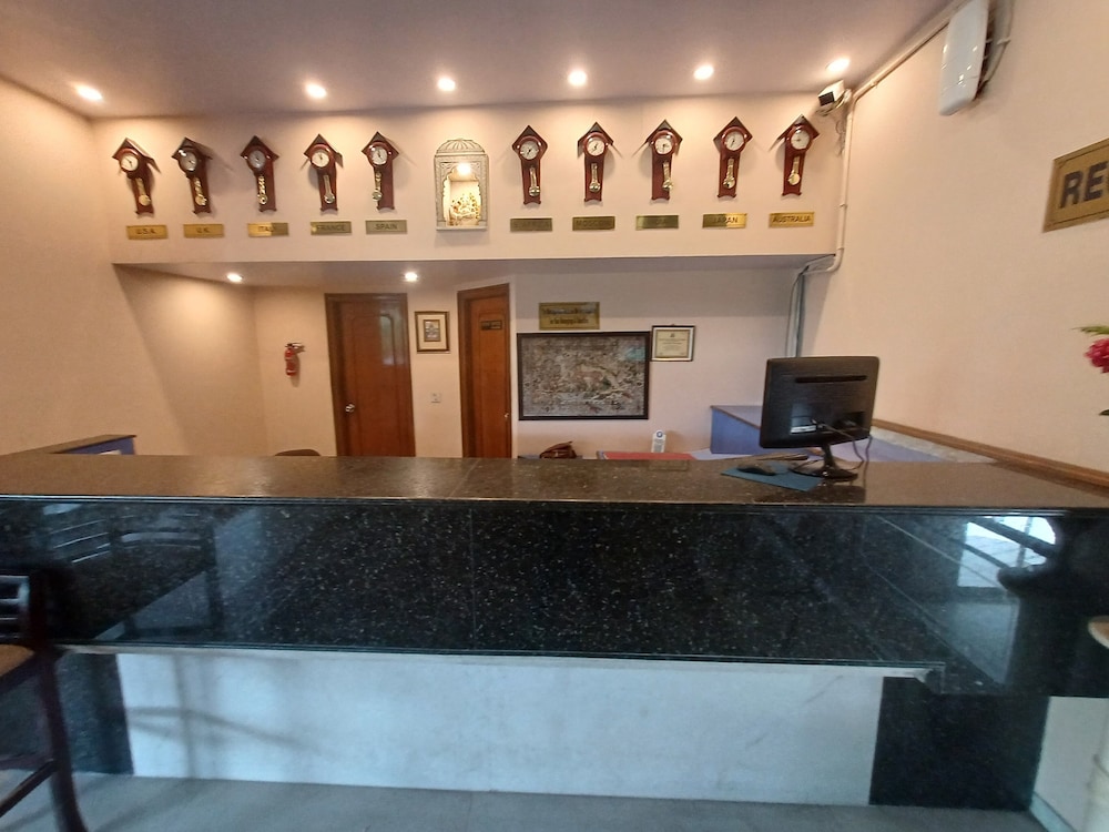 Hotel Maya International 6/50