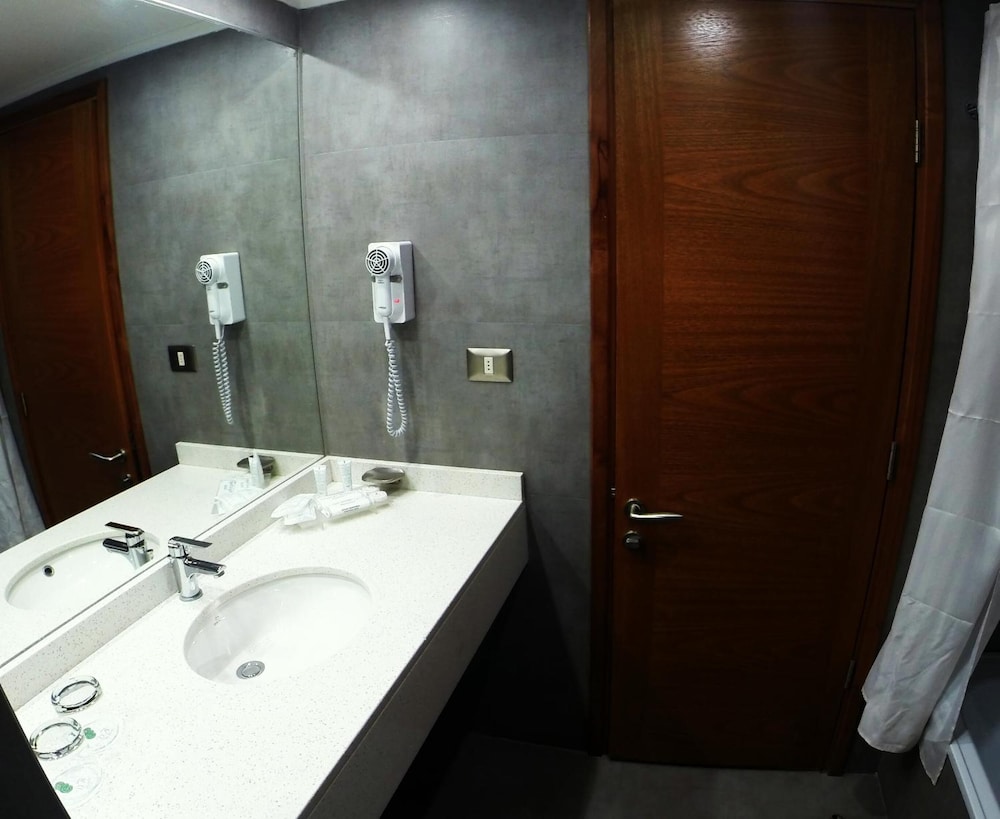 HOTEL DIEGO DE ALMAGRO PROVIDENCIA 23/64