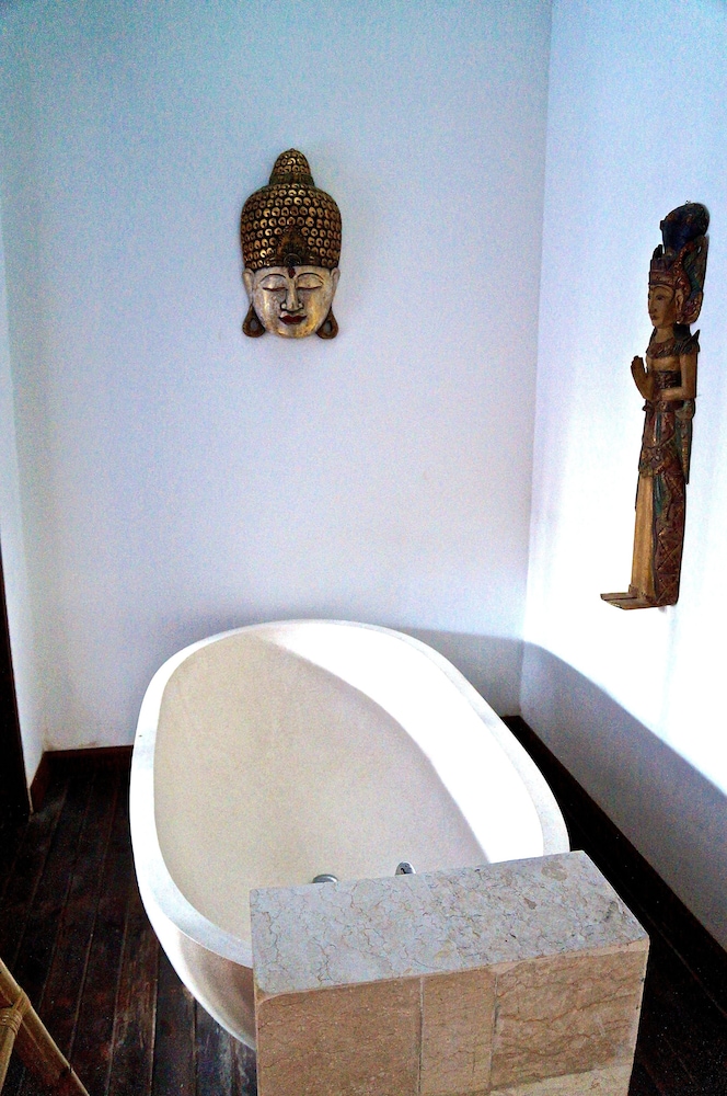 Aqua Octaviana Bali Villa 22/35