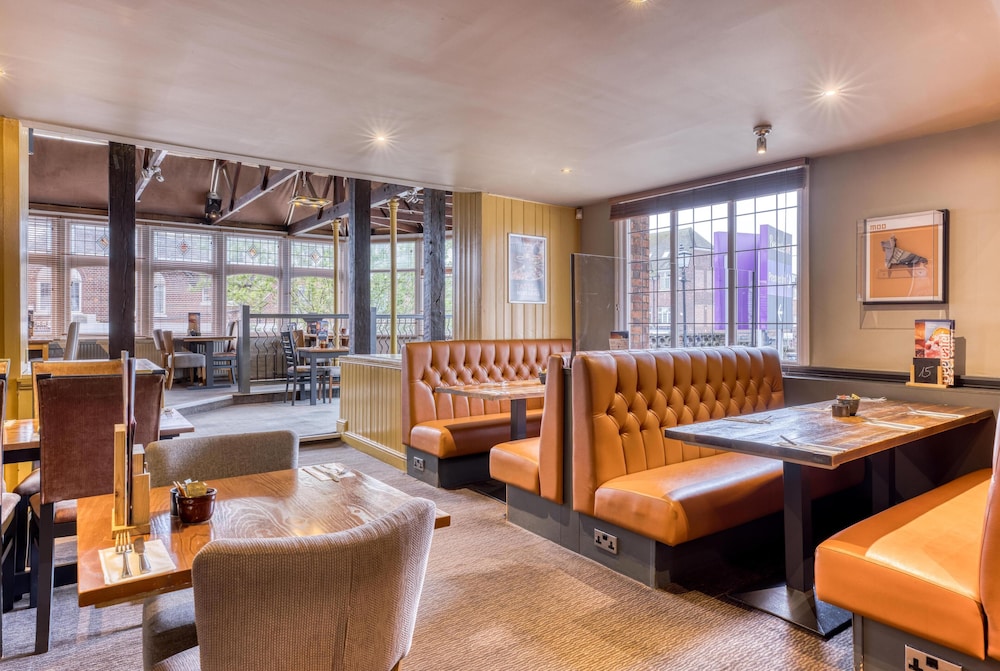 Premier Inn London Harrow 27/40