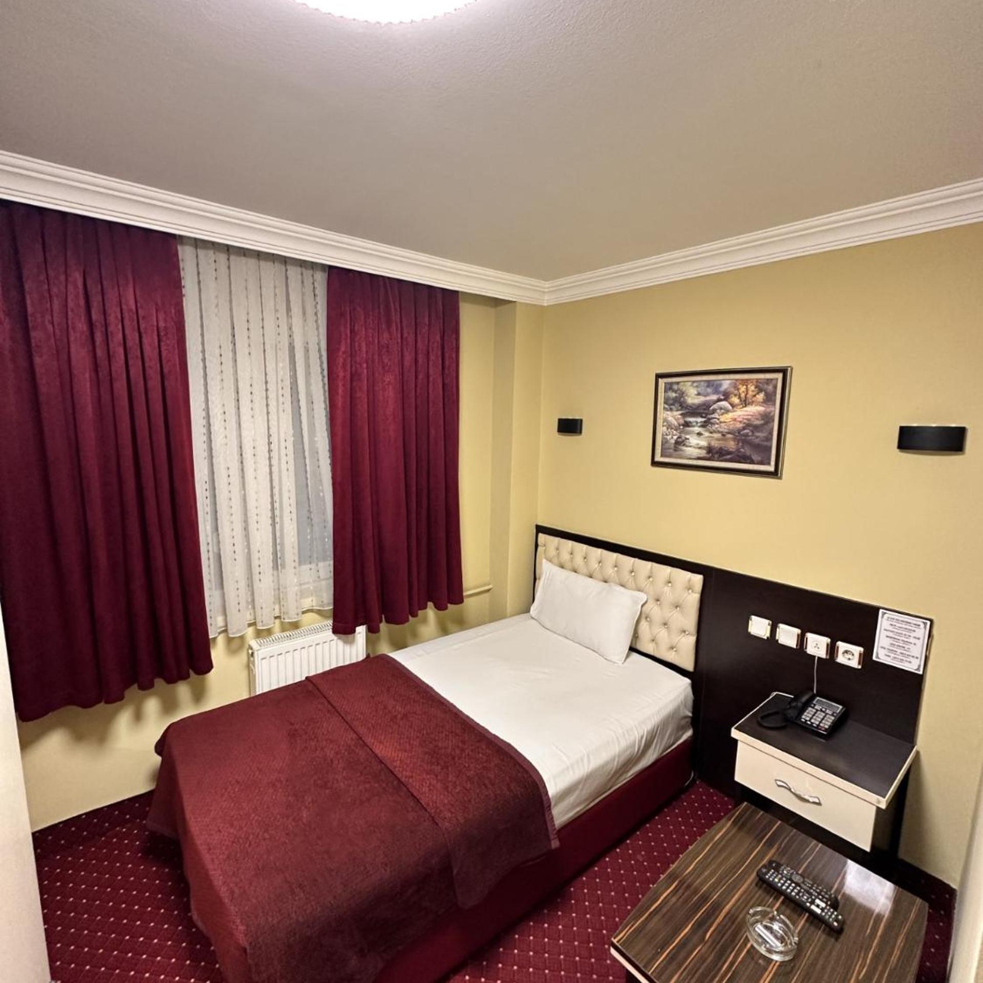 Room, Single