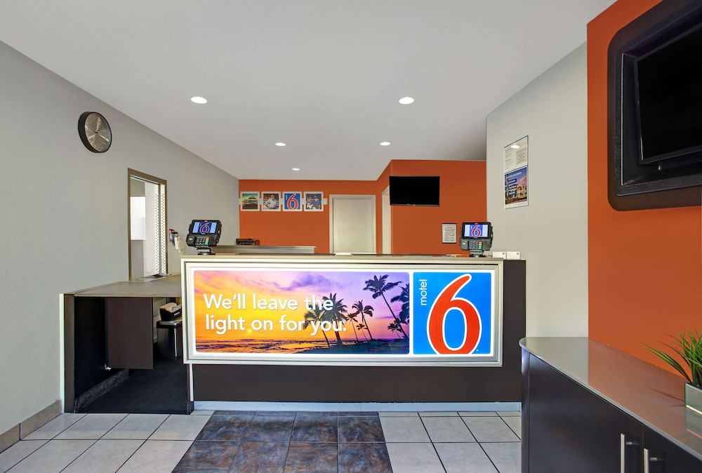 Super 8 by Wyndham Santa Clara 4/36