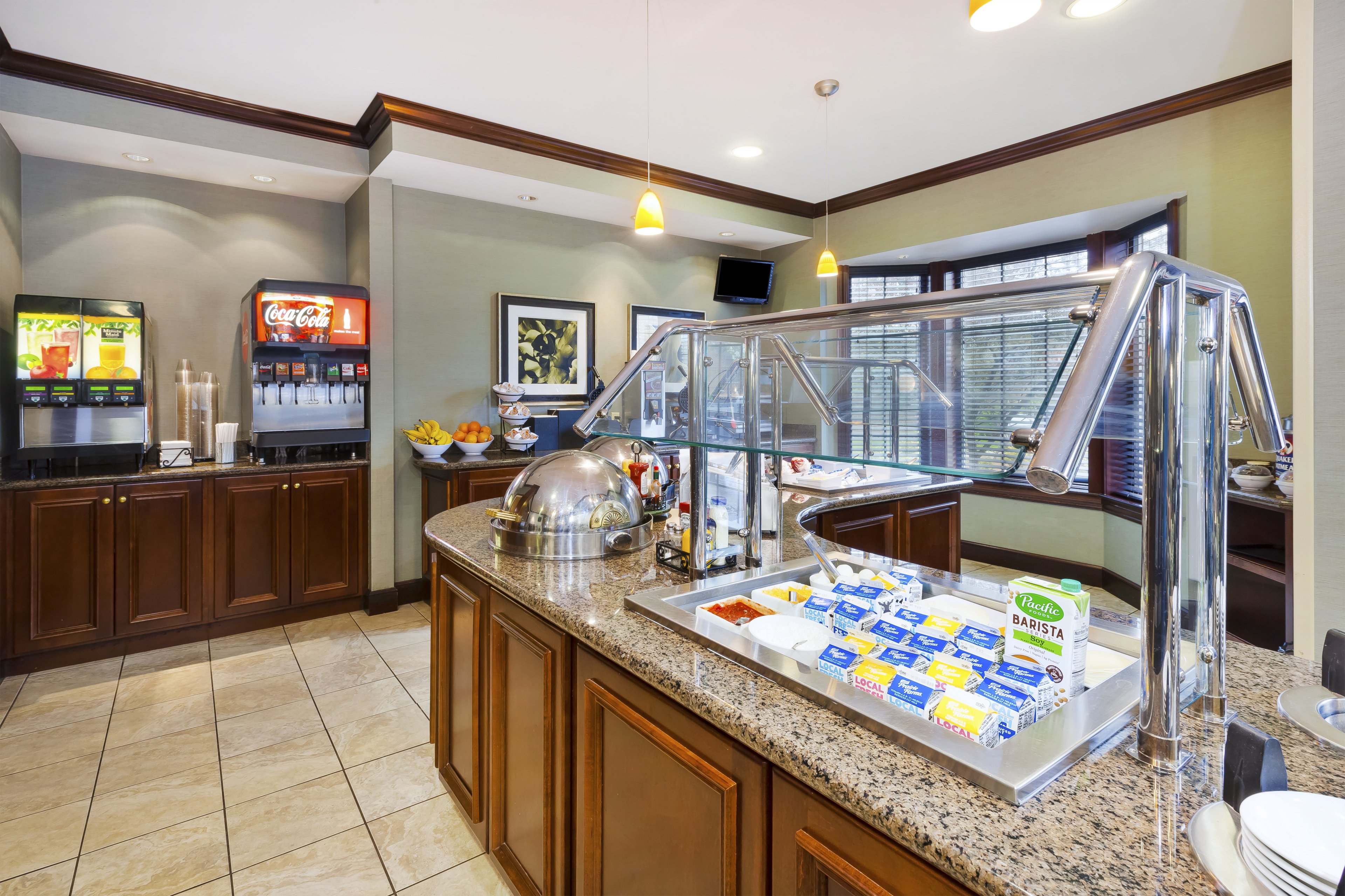 Staybridge Suites Lansing-Okemos 10/84