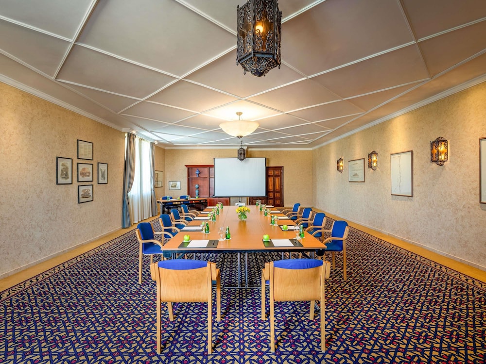 Movenpick Resort and Spa Dead Sea 64/75