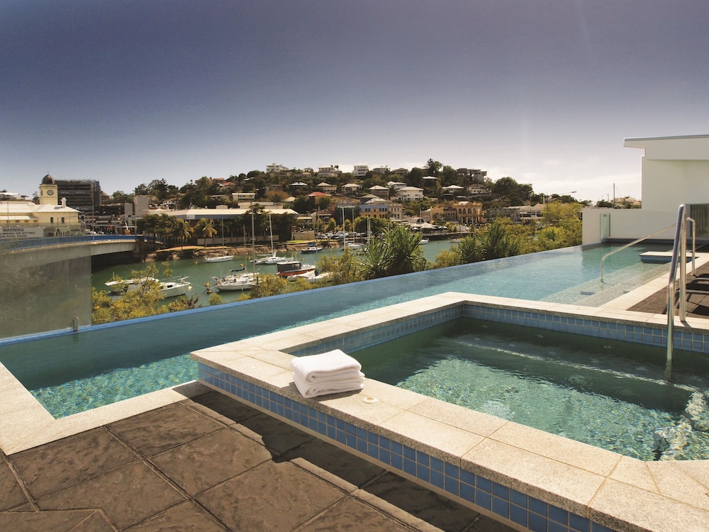 Oaks Townsville Gateway Suites 58/70
