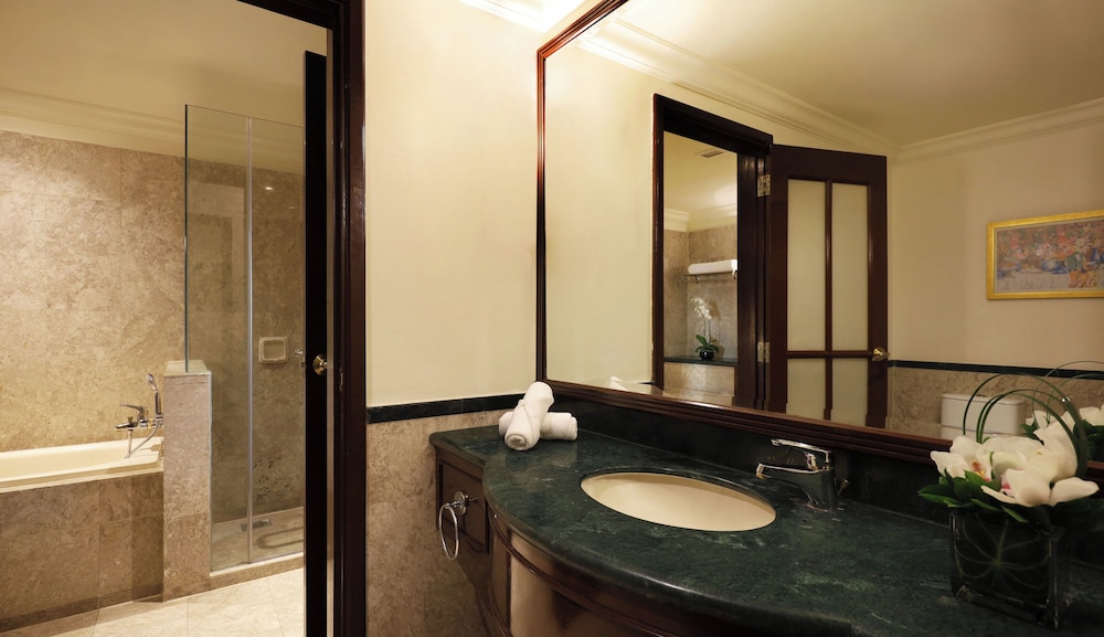 Berjaya Times Square Hotel 48/52