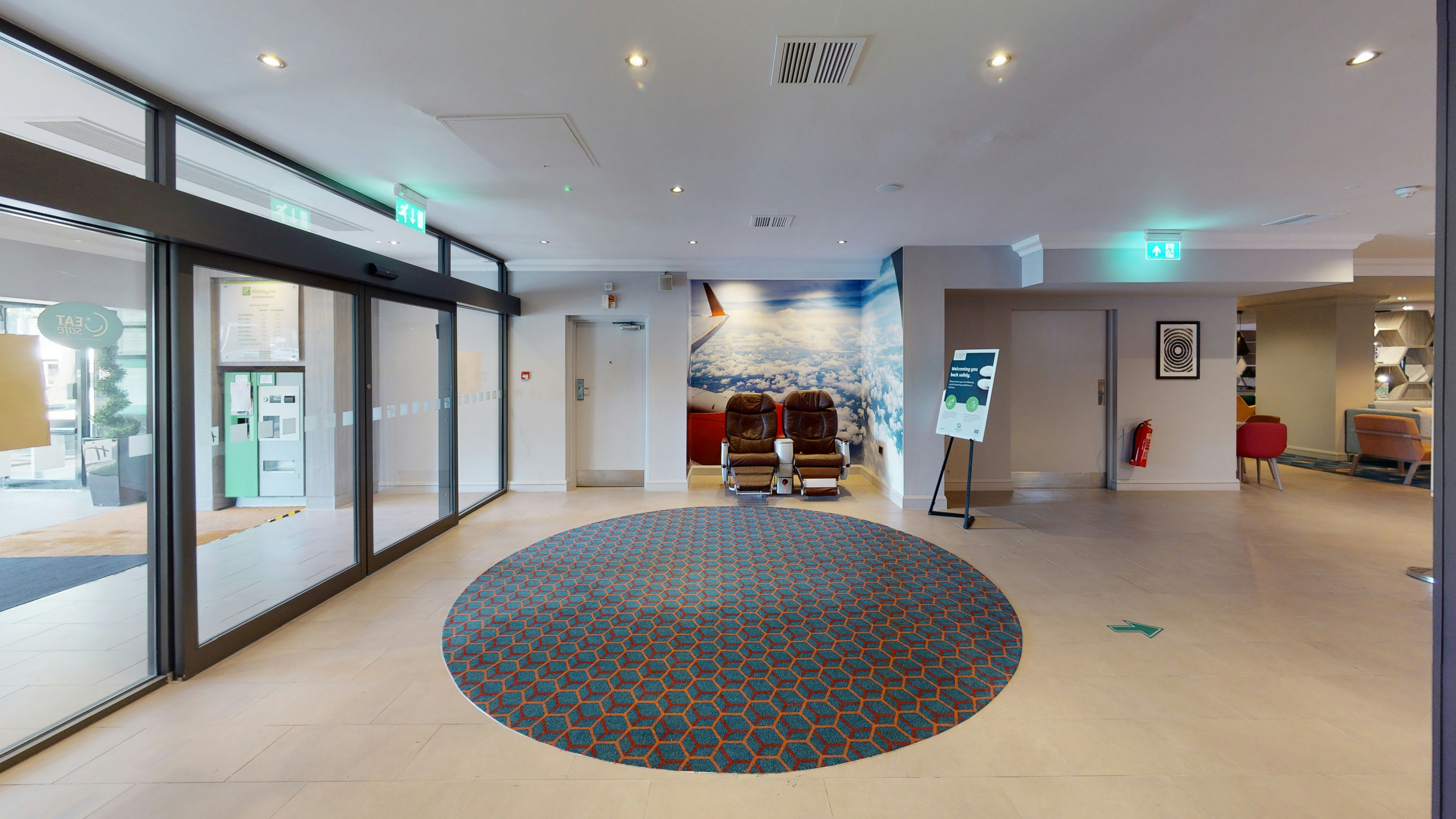 HOLIDAY INN GLASGOW AIRPORT 75/80