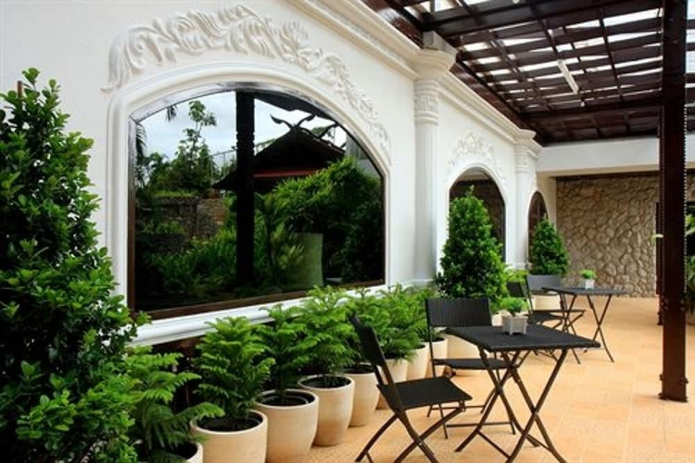 Pearl Hotel Phuket 58/64
