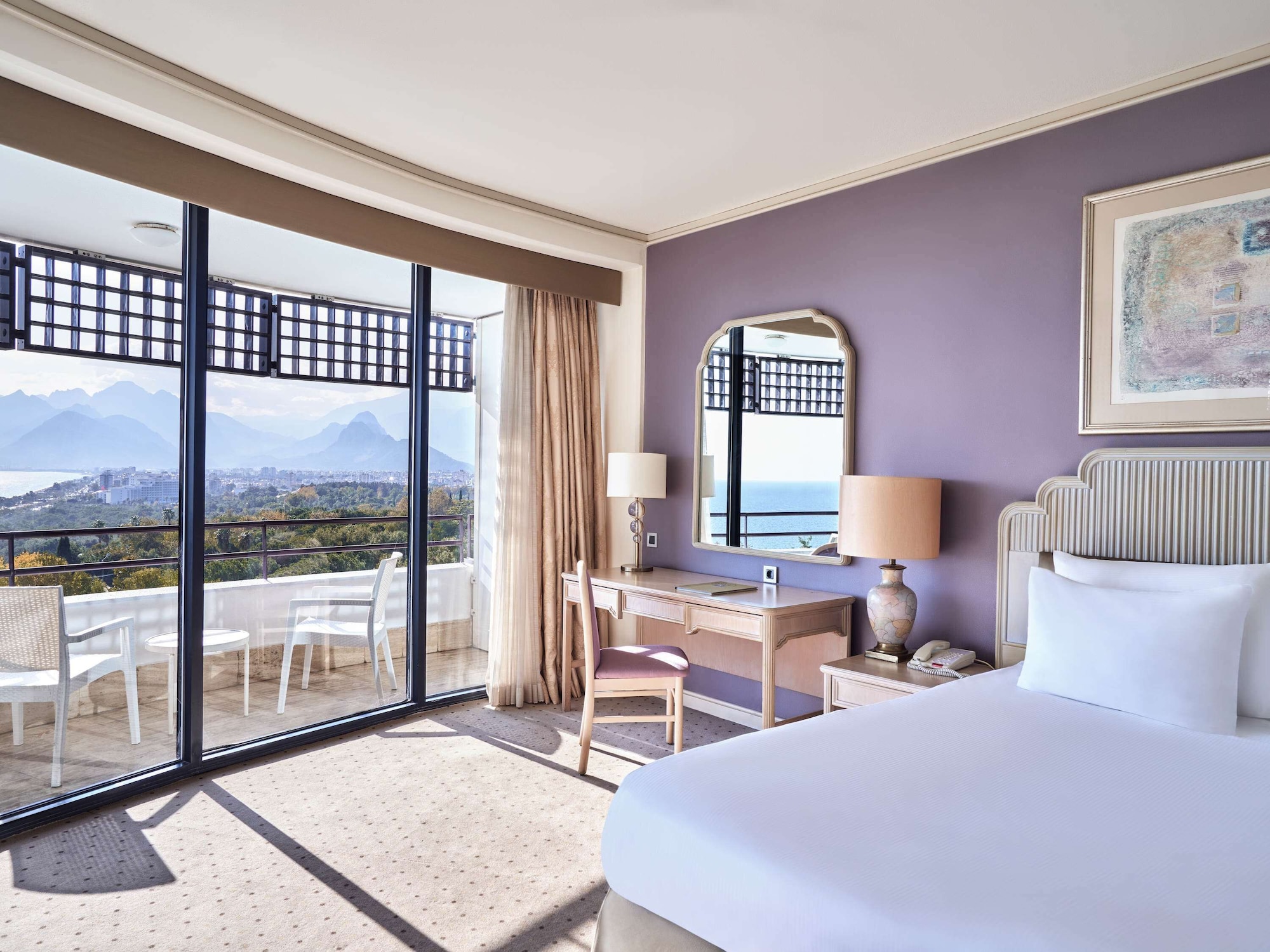 Family, Suite, King Bed, King and Twin Beds, Land View, Terrace