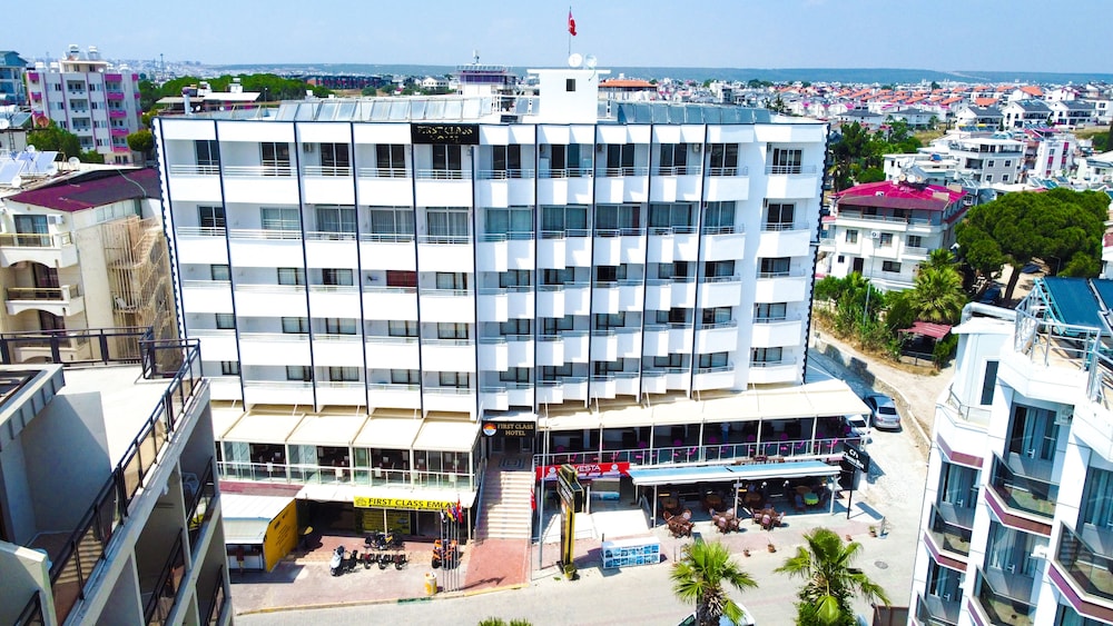 First Class Hotel 2/59