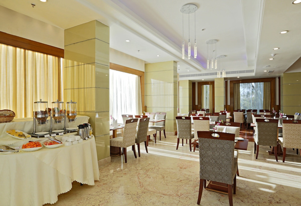 Regenta Central Jaipur 27/40