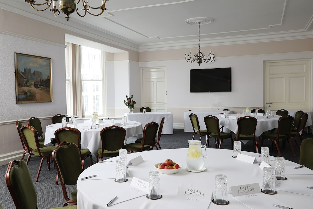 Royal Station Hotel 59/69
