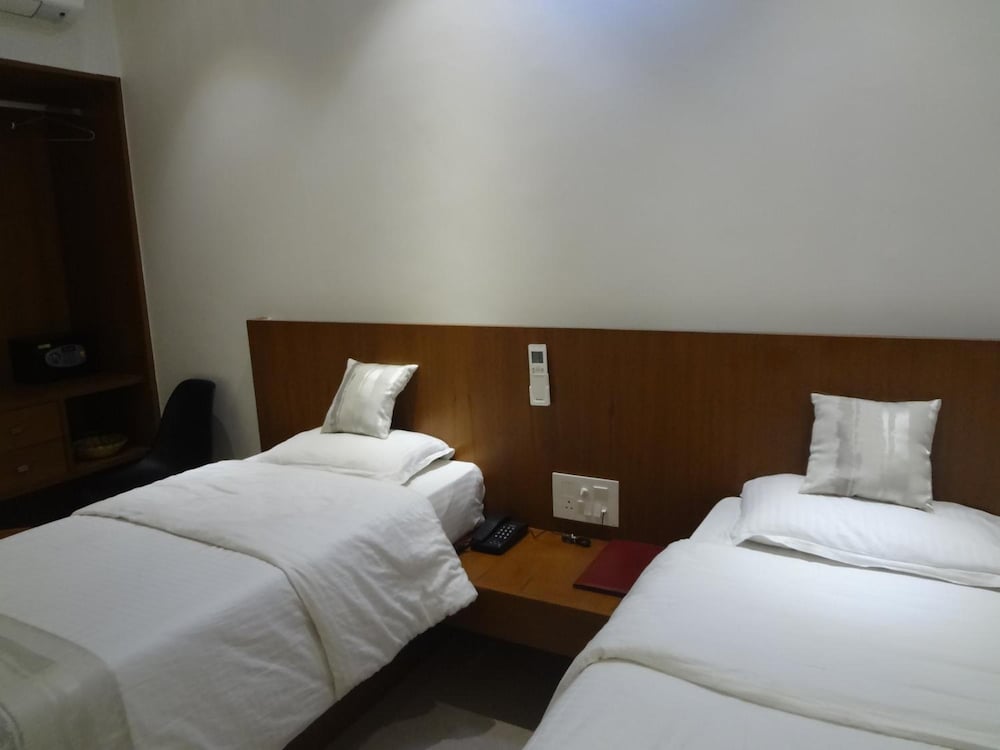 Hotel Vintage 24/50