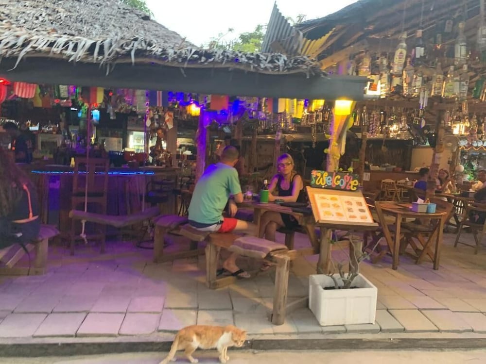 Phi Phi Little Star 49/66