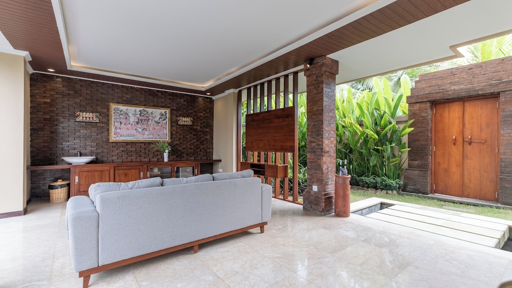 The Grand Villandra Resort 4/45
