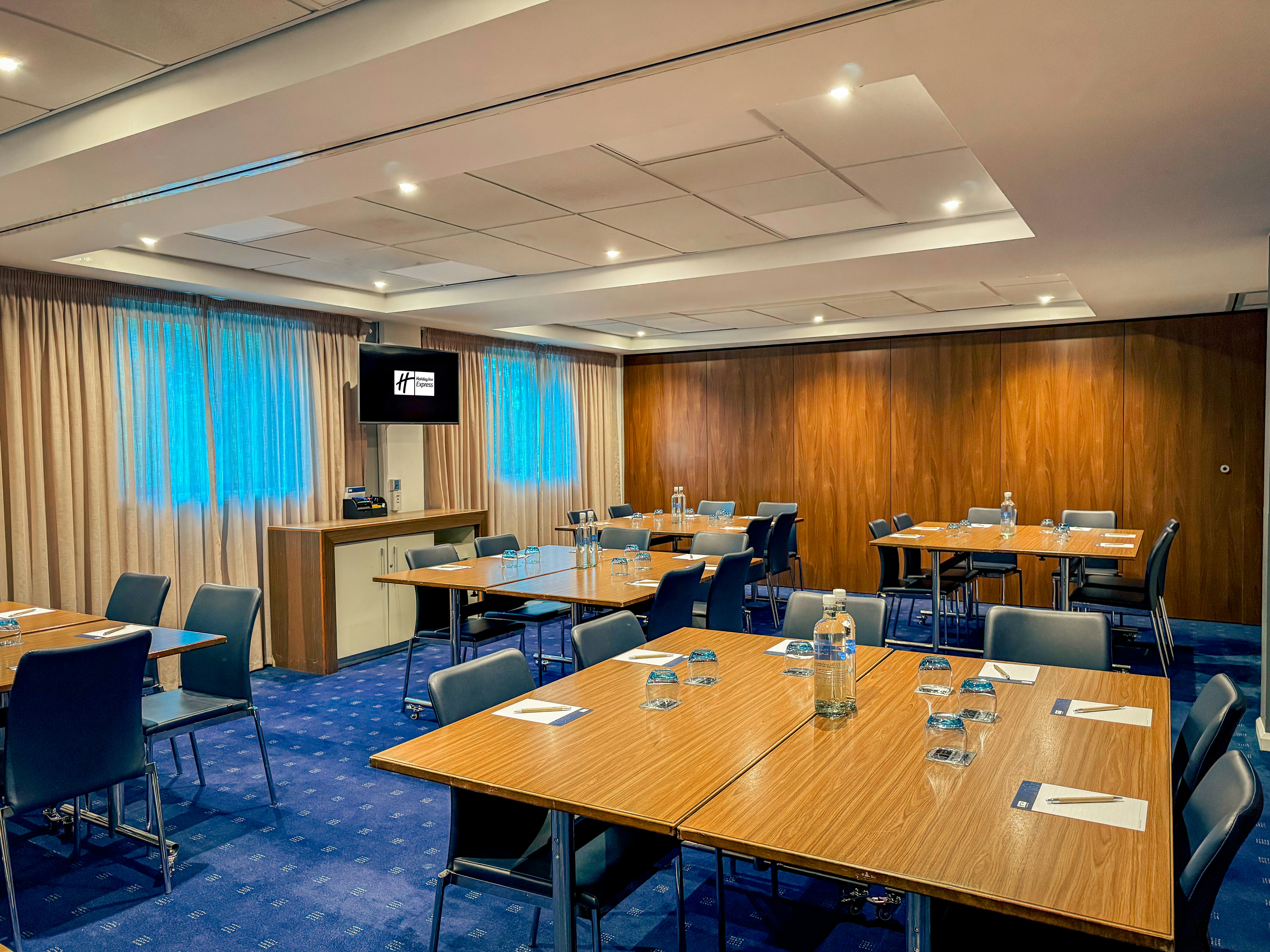 Holiday Inn Express London - Stratford by IHG 61/76