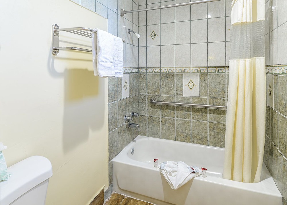 Aqua Venture Inn 21/24