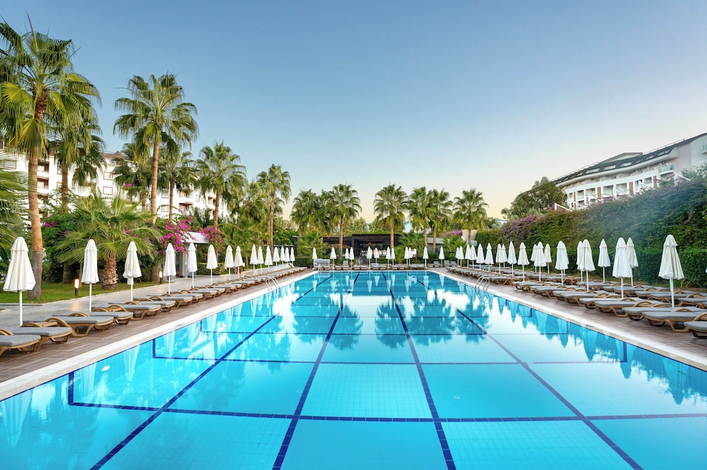 Royal Garden Beach Hotel 24/45