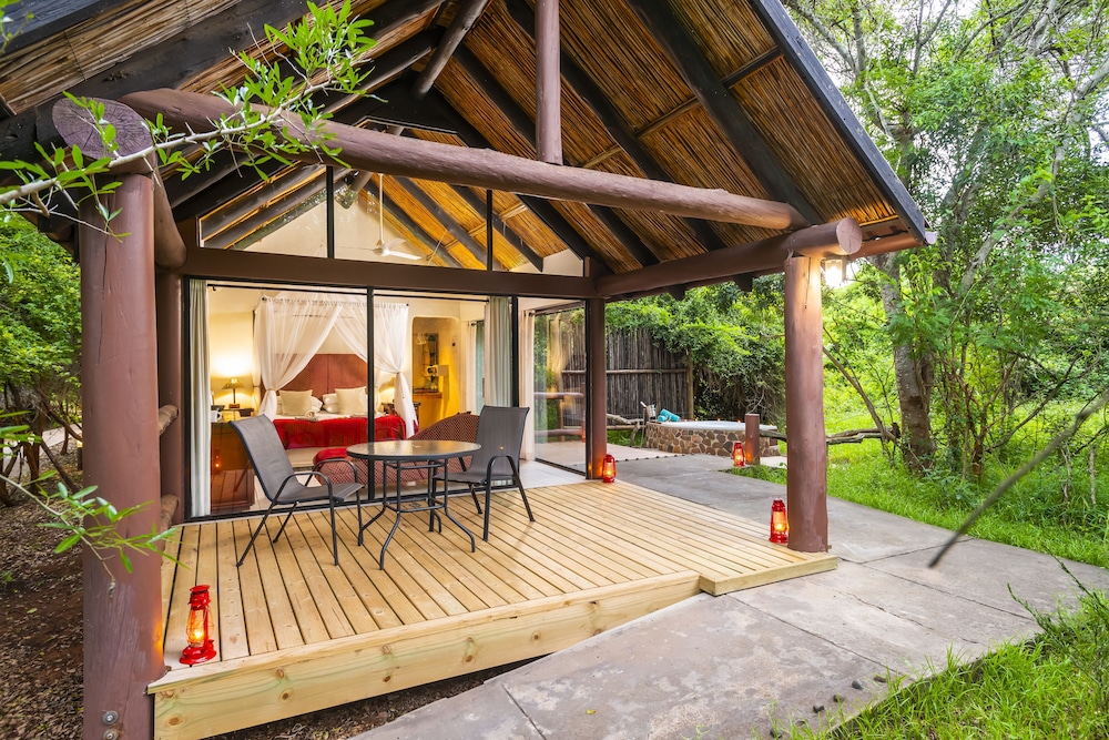 Leopard Walk Lodge 6/49