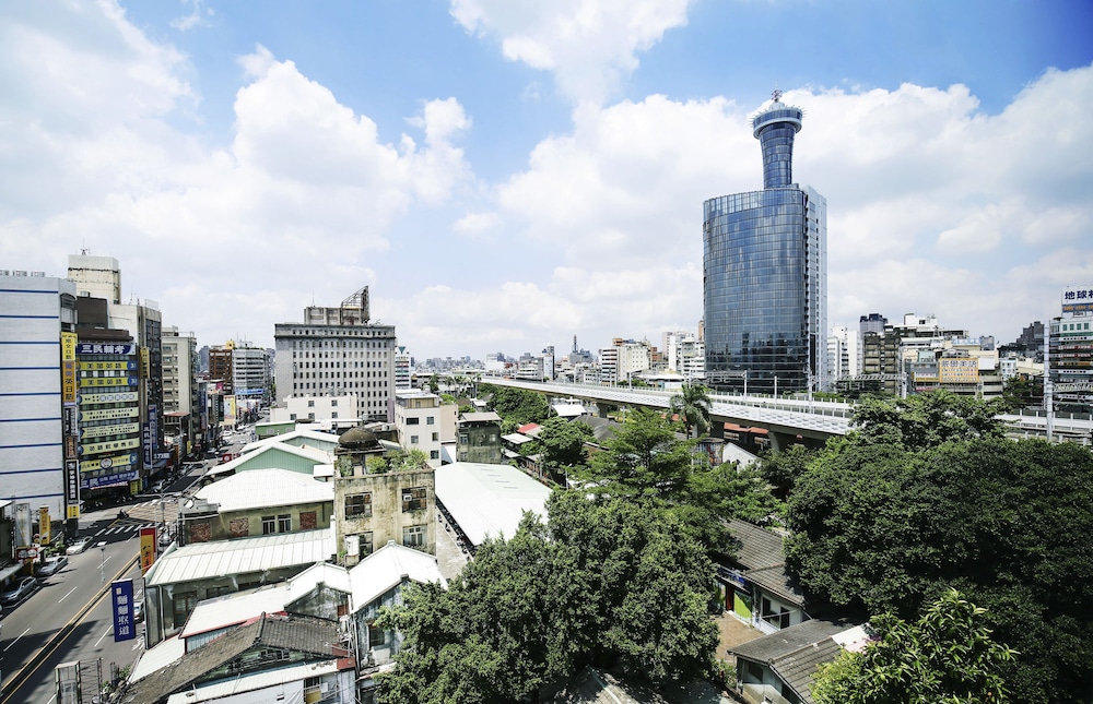 CityInn Hotel Plus Taichung Station Branch 70/73