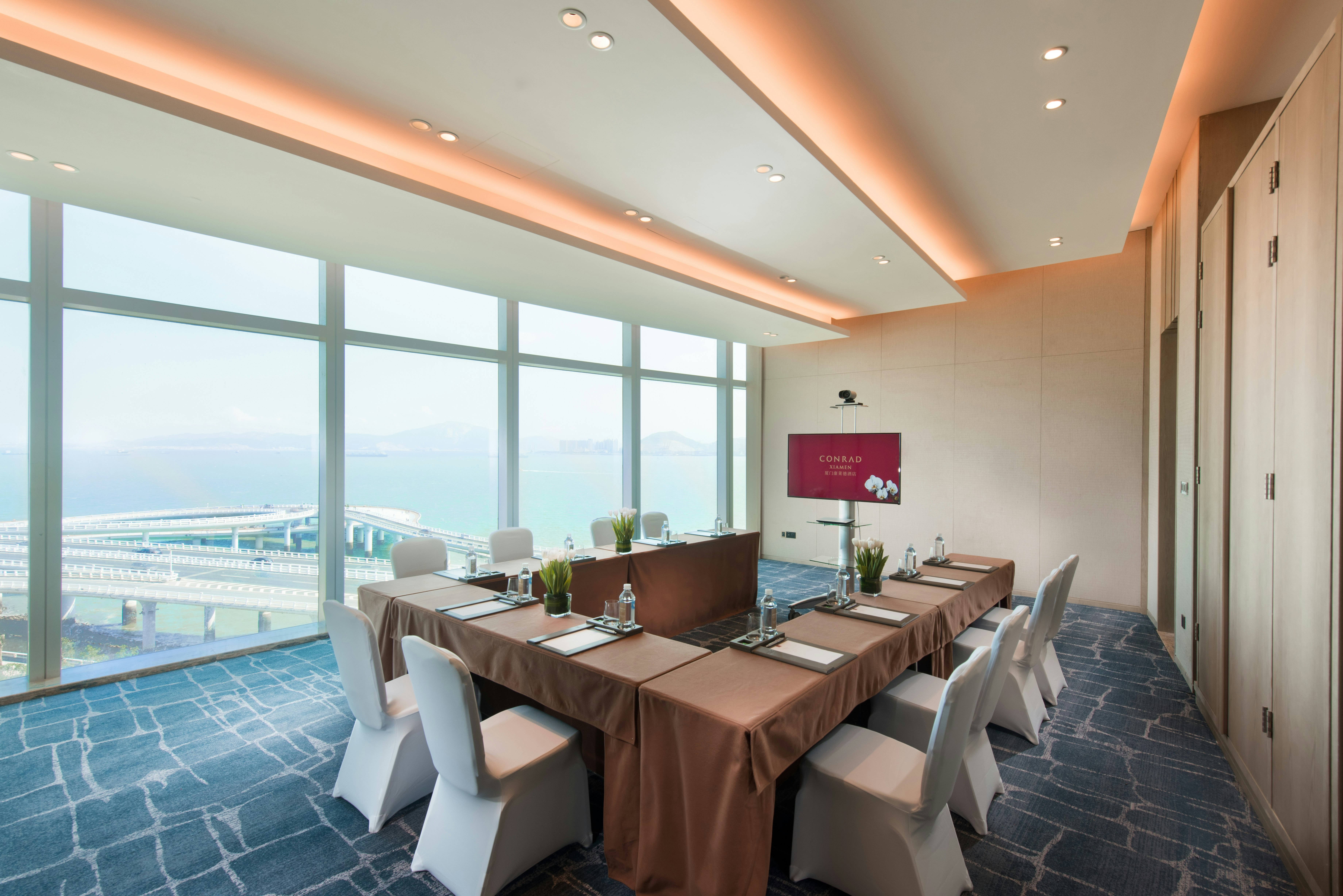 Conrad Xiamen 17/42
