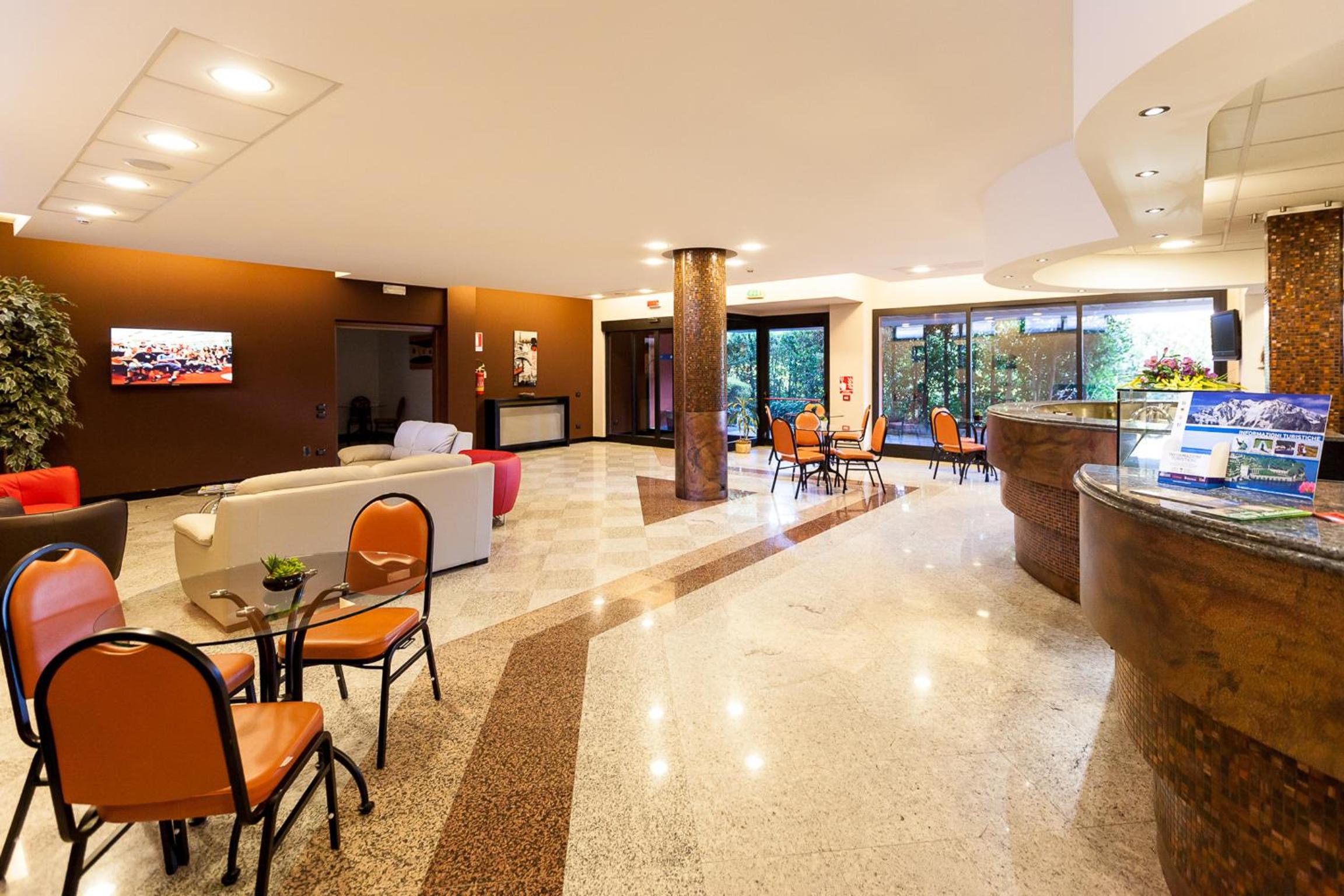 Blue Relais Maggiore 9/57