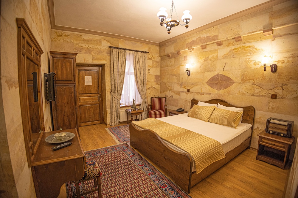 AKUZUN HOTEL 33/65
