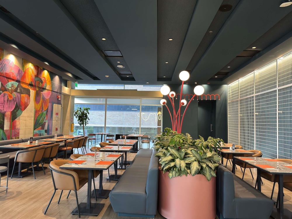 Ibis Medellin 44/67