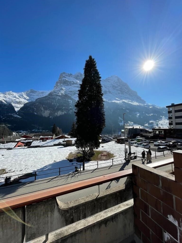 Grindelwalderhof 76/79