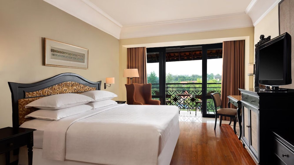 2 BEDROOMS, PRESIDENTIAL, MOUNTAIN VIEW, BALCONY