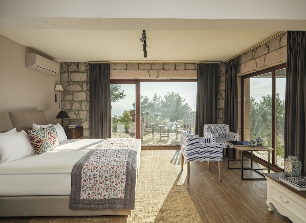 Simurg Inn 14/50