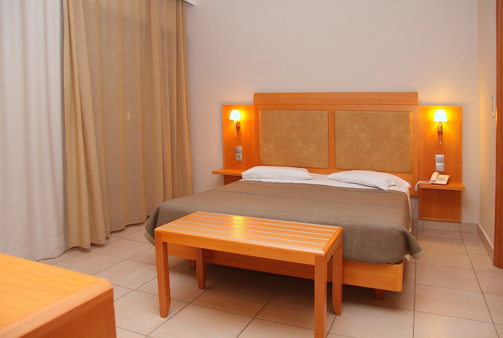 Saint Constantine Hotel 18/49