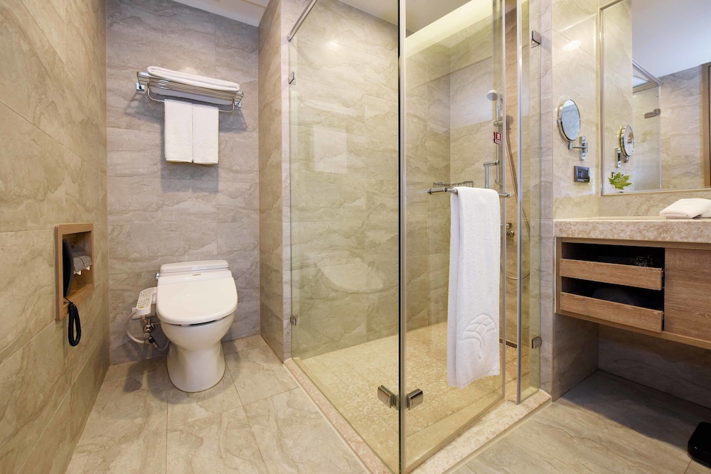 Fullon Hotel Taoyuan Airport Access Mrt A8 63/64