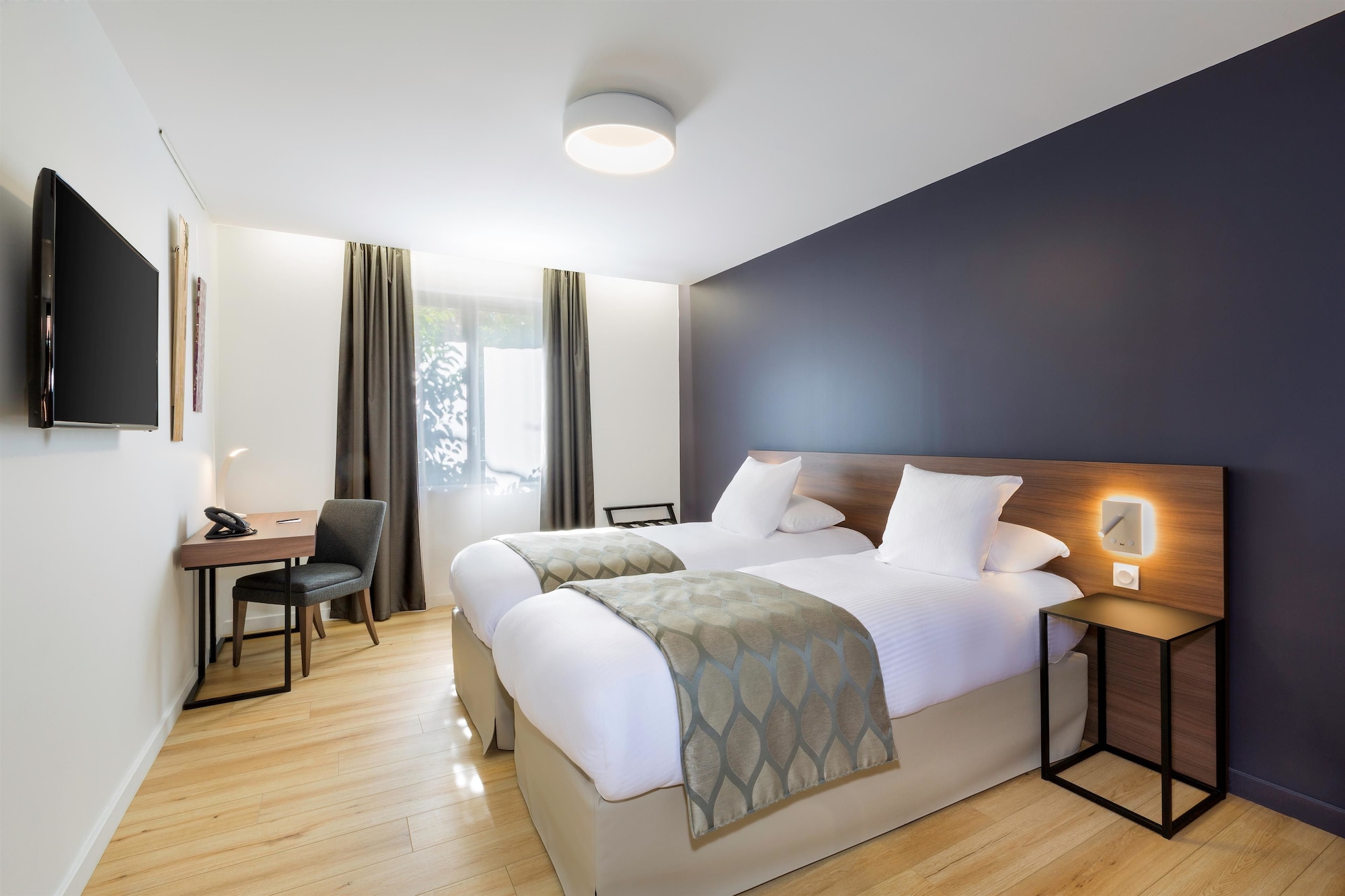غرفة سوبيريور بسرير كينج، Best Western Premier Le Domaine de Montjoie 2/8