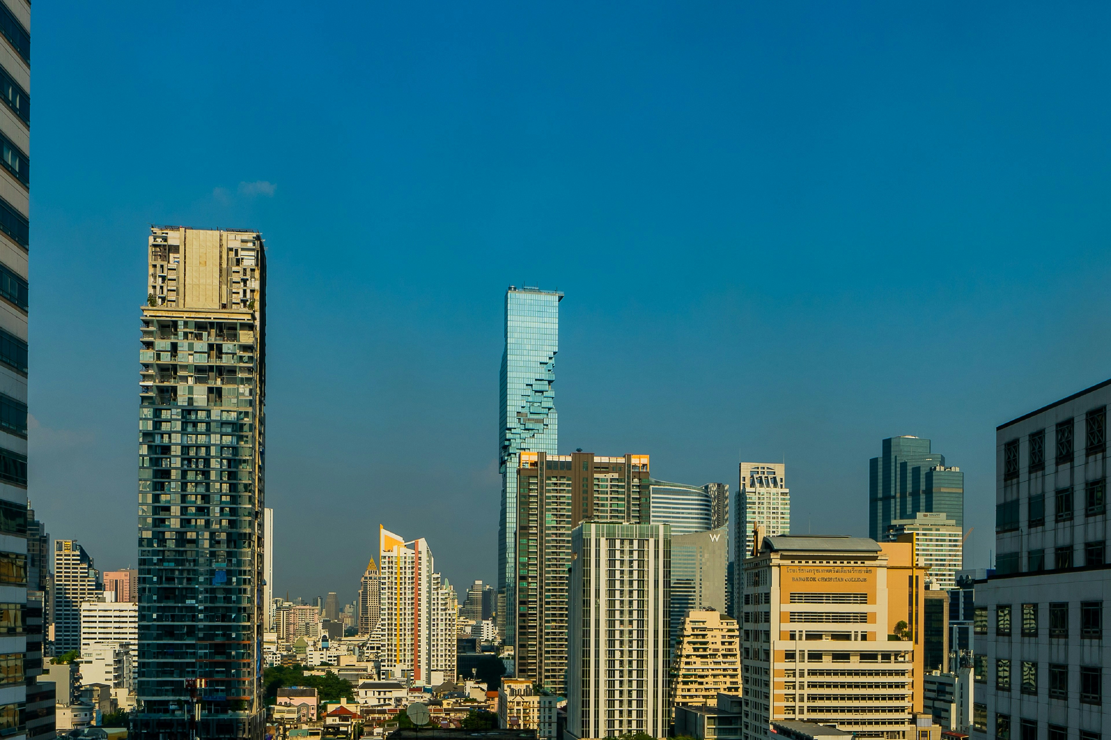 Holiday Inn Bangkok Silom 71/74