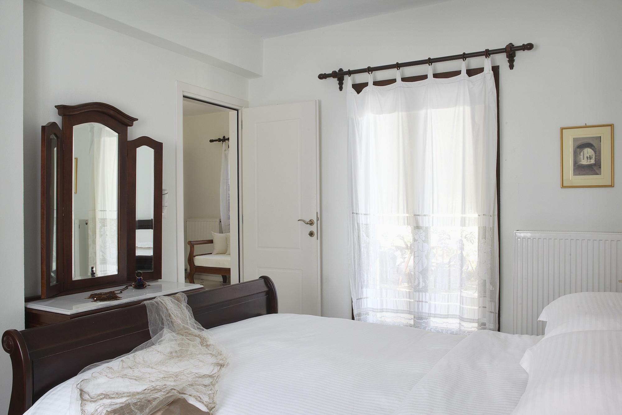 2 Bedrooms, Grand, Villa, 1 Single and 2 Queen Beds, Sea View, Hot Tub