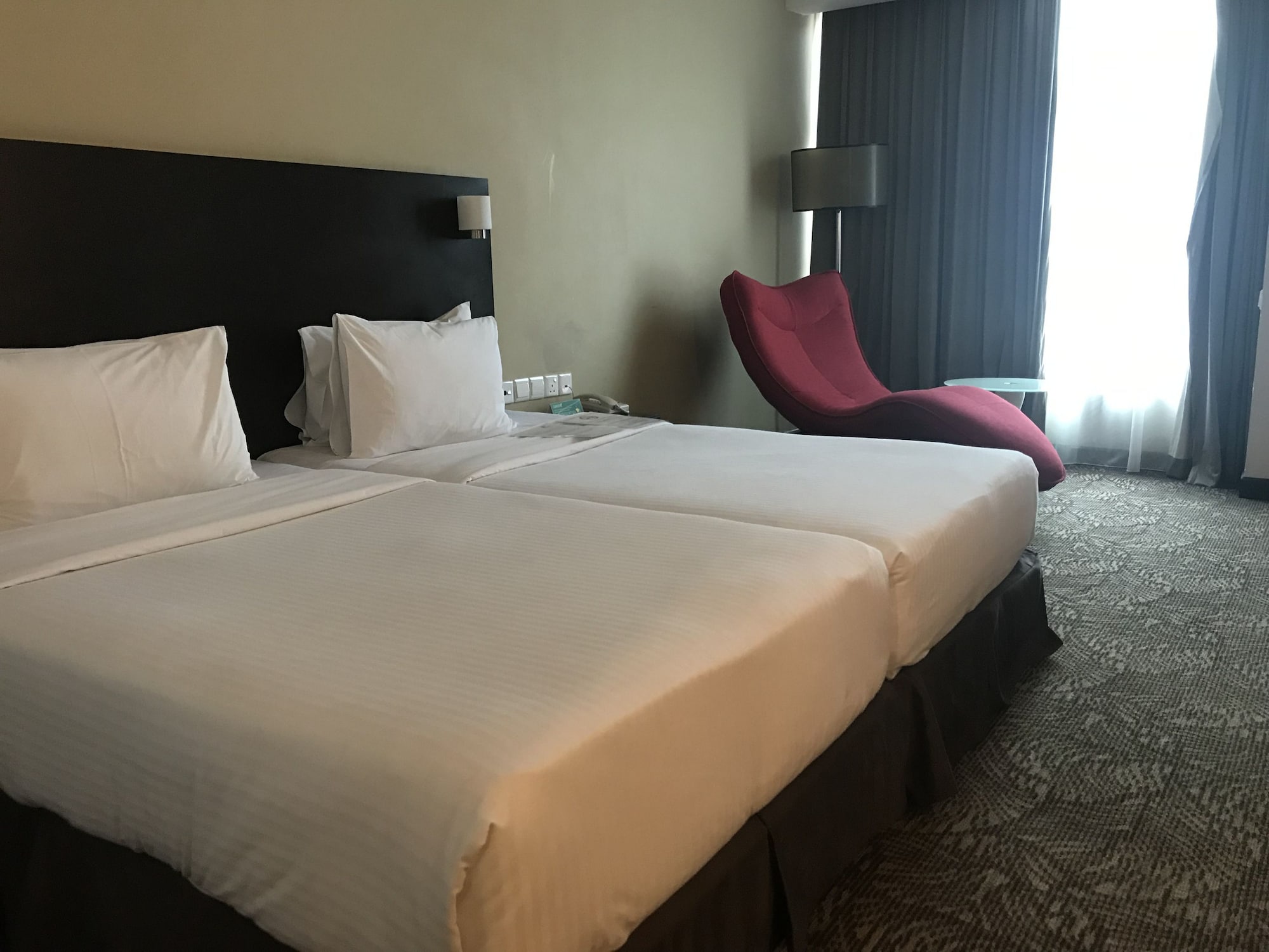 SUPERIOR ROOM