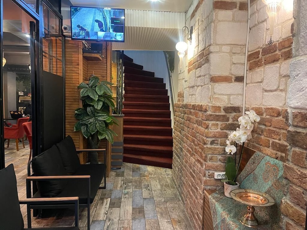 Aysa Hotel 39/58