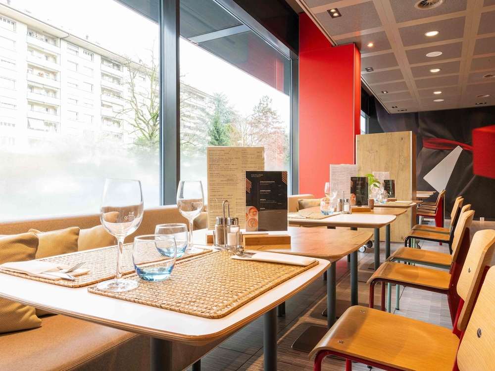 Ibis Geneve Centre Nations 52/70