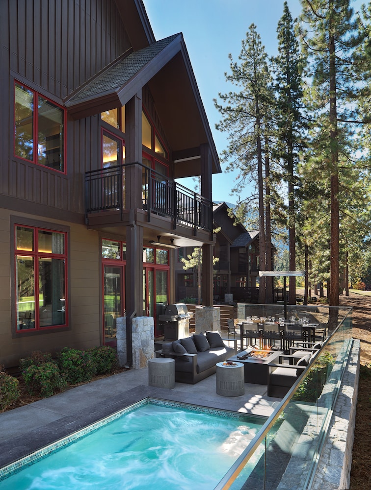 Edgewood Tahoe Resort 24/50