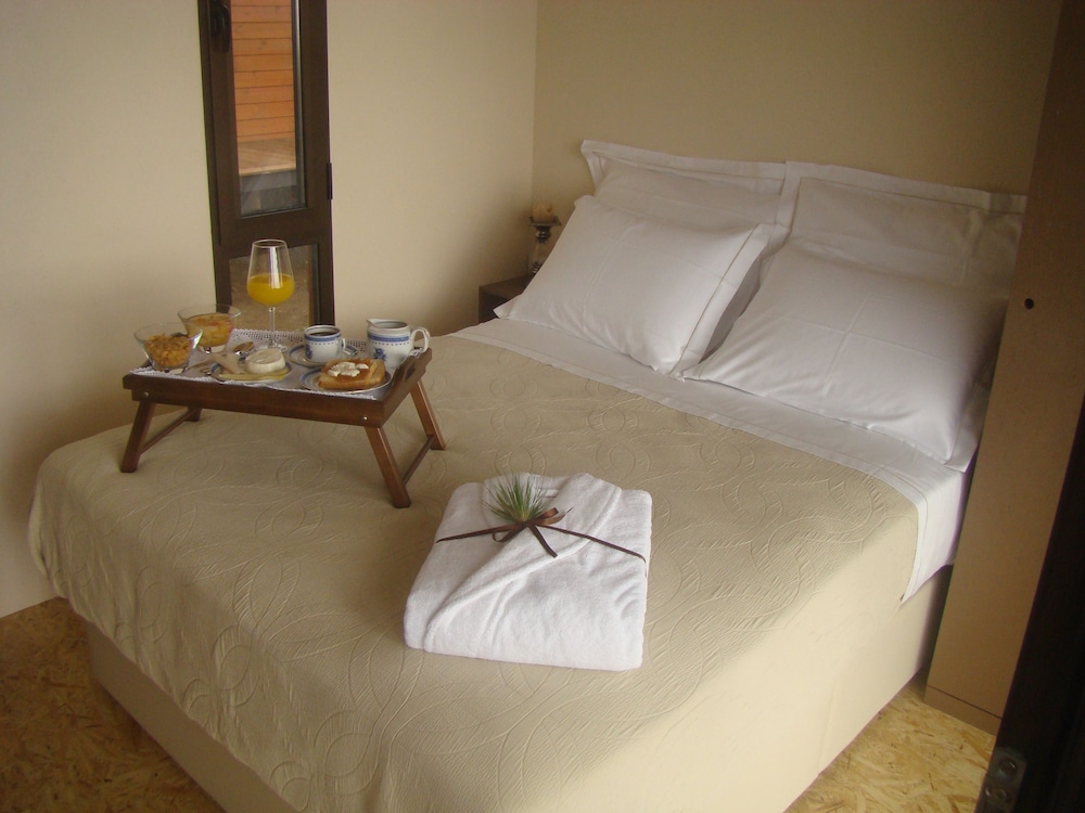 Alluar Lodge 6/42