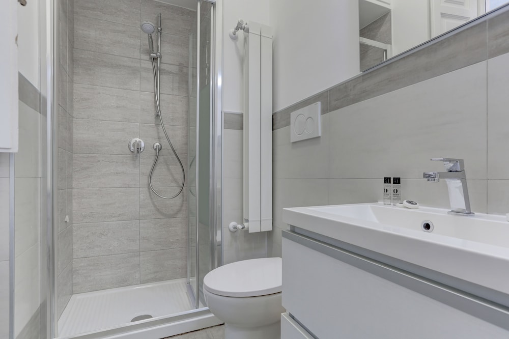 Santi Quattro Apartment & Rooms - Colosseo 40/49