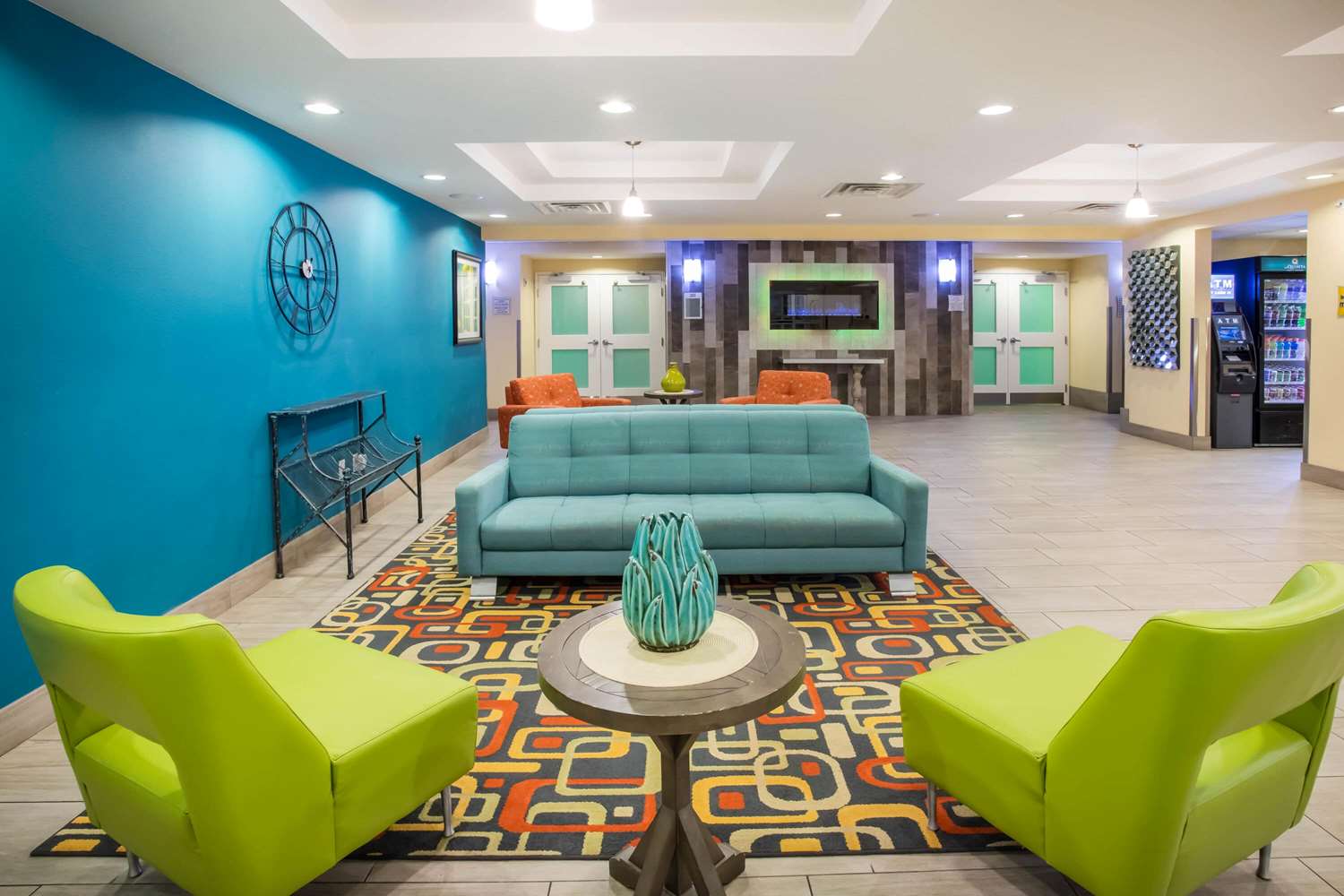 La Quinta Inn & Suites by Wyndham Rochester Mayo Clinic S 13/27