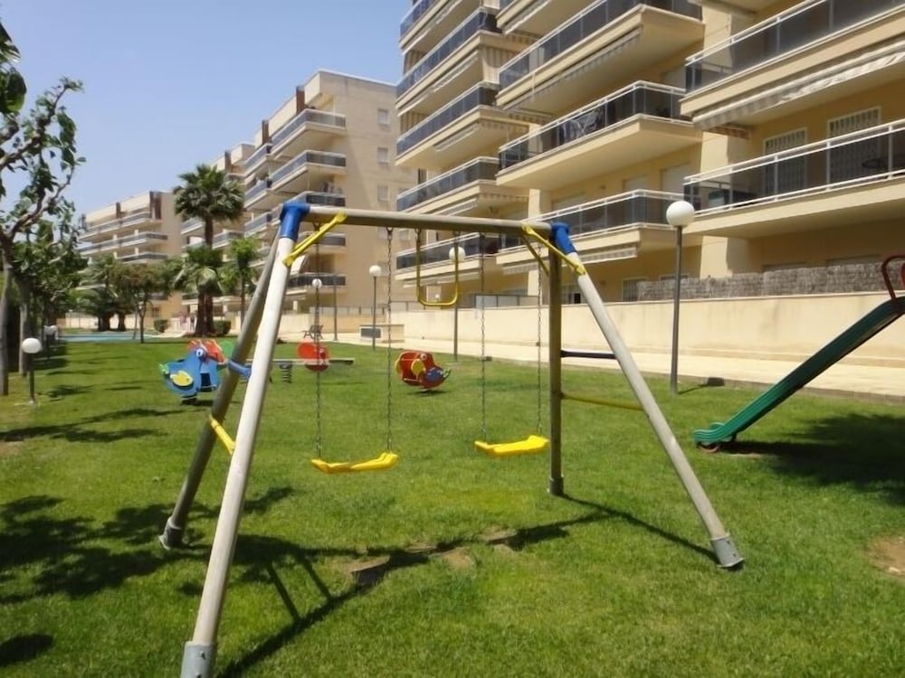 Rentalmar Ventura And Village Park Families Only 42/76