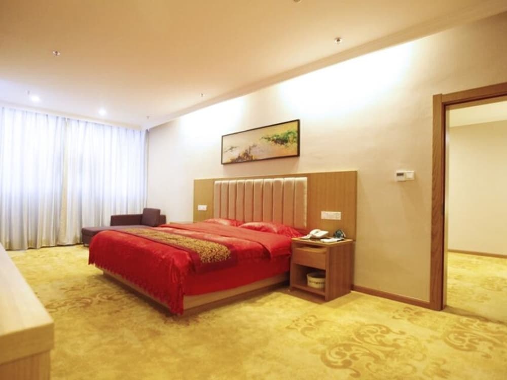 GREENTREE INN YANCHENG DONGTAI HUIYANG ROAD GUOFU HOTEL 17/39