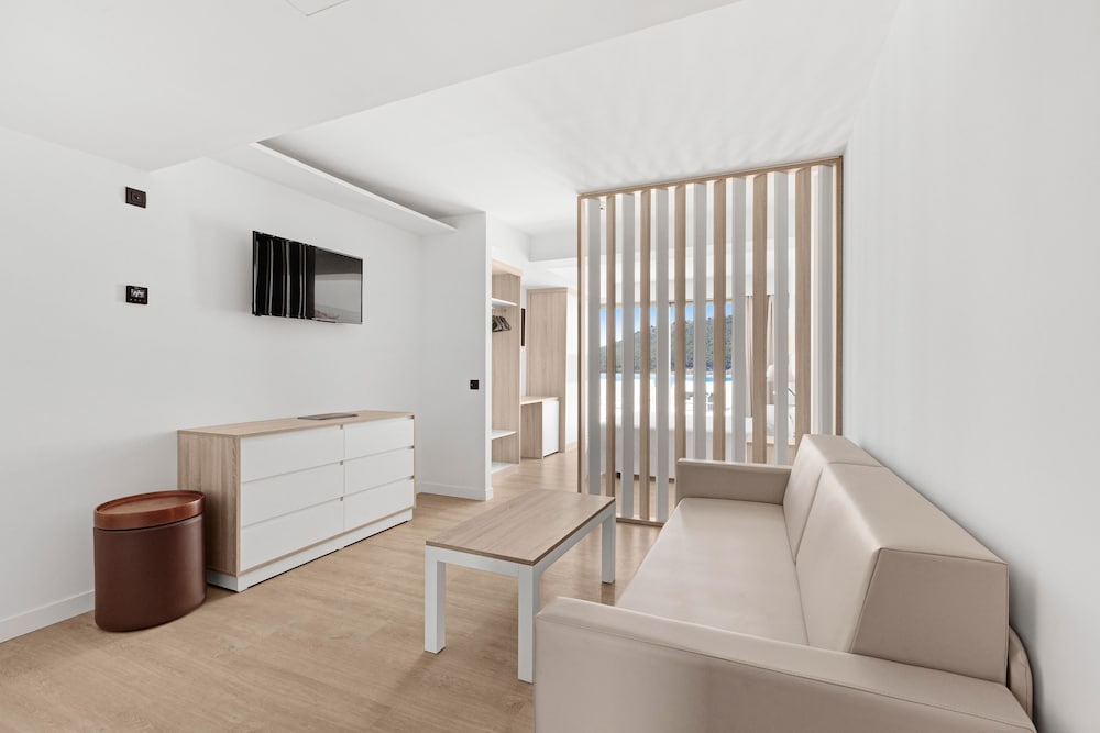 Thb Cala Lliteras - Adults Only 50/69